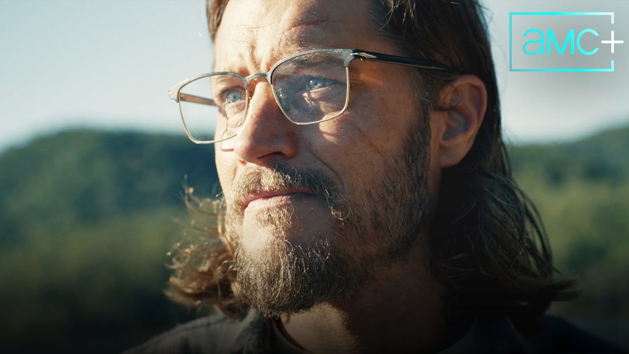 Сезон 2: Трейлер (англ.)