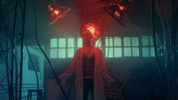 Трейлер (рус.)