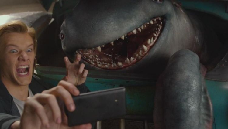 Трейлер (рус.)