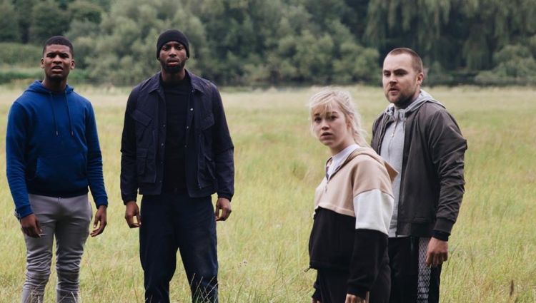 Трейлер (рус.)