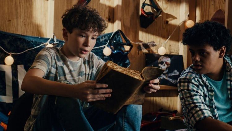 Трейлер (рус.)