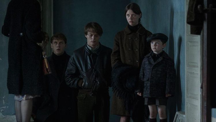 Трейлер (рус.)