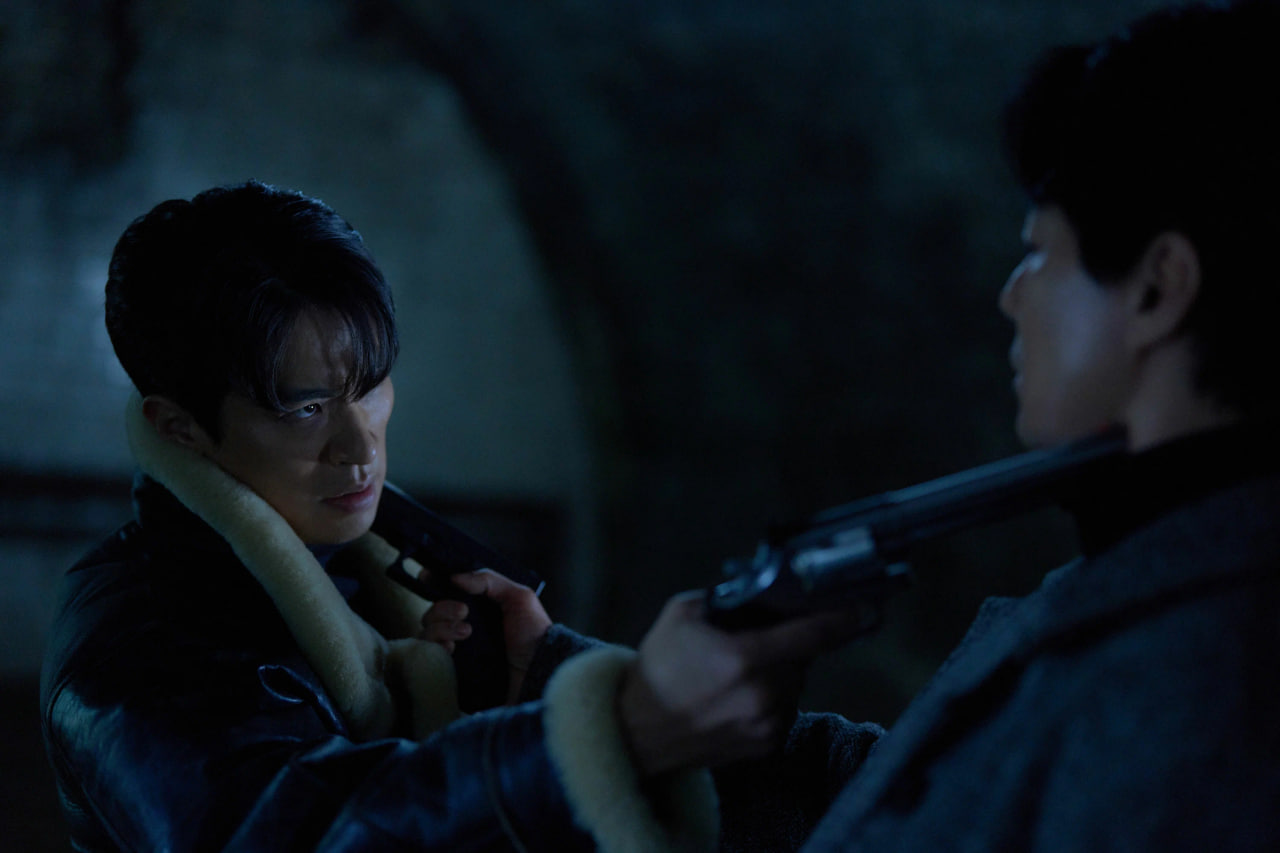 Жизнь будущего режиссёра Рю Сын-вана изменилась после просмотра «Пьяного мастера» с Джеки Чаном. Он начал не только брать уроки тхэквондо, но и копить деньги на 8-миллиметровую камеру. На её покупку ушло три года