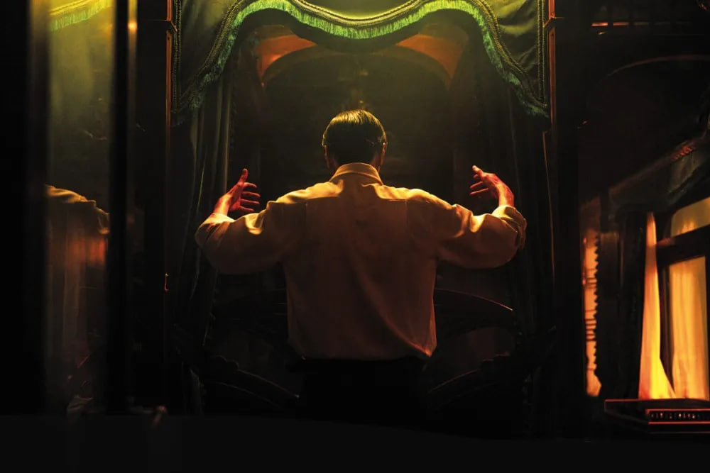 Оригинальное китайское название фильма переводится как «Дикий век»