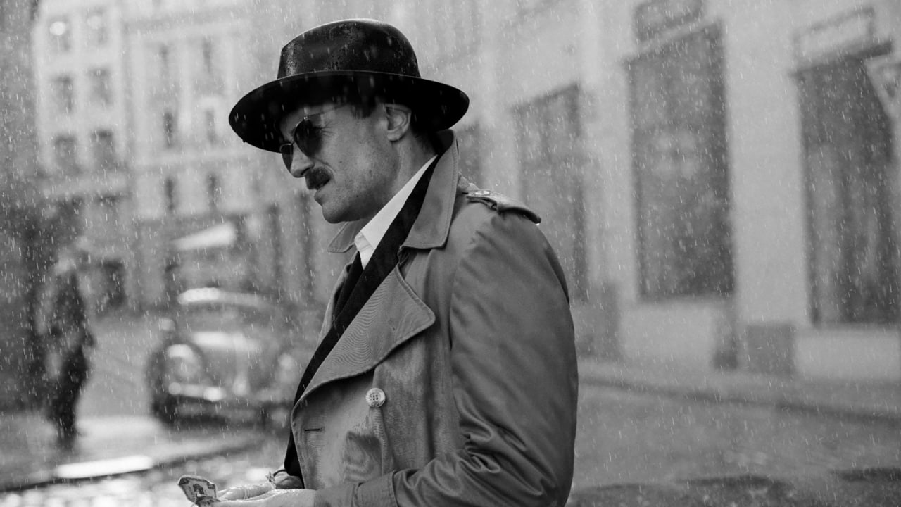 В планах Аугуста Диля ещё одно сотрудничество с Кириллом Серебренниковым — на этот раз в спектакле по «Метели» Владимира Сорокина