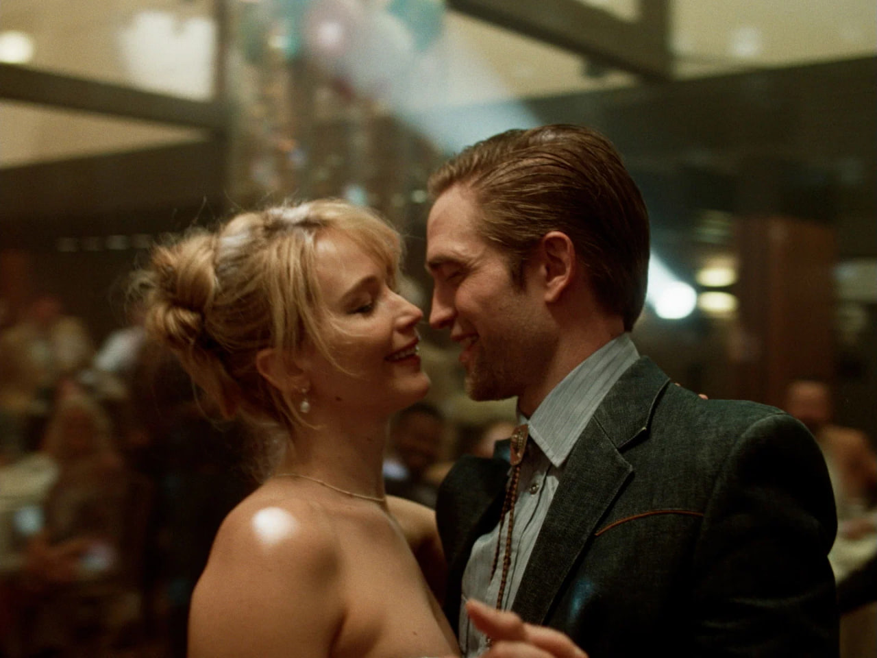 В Каннах фильму аплодировали после финальных титров девять минут