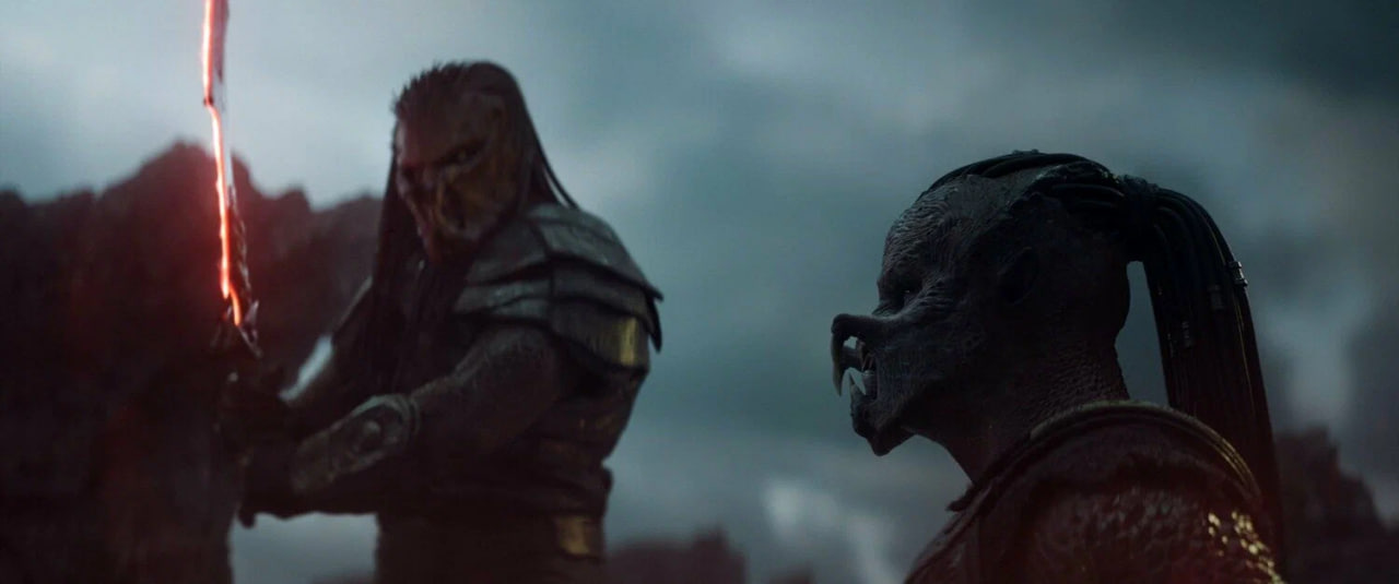 Димитриус Коломатанги не только сыграл хищника Дека, но и поработал дублером его отца