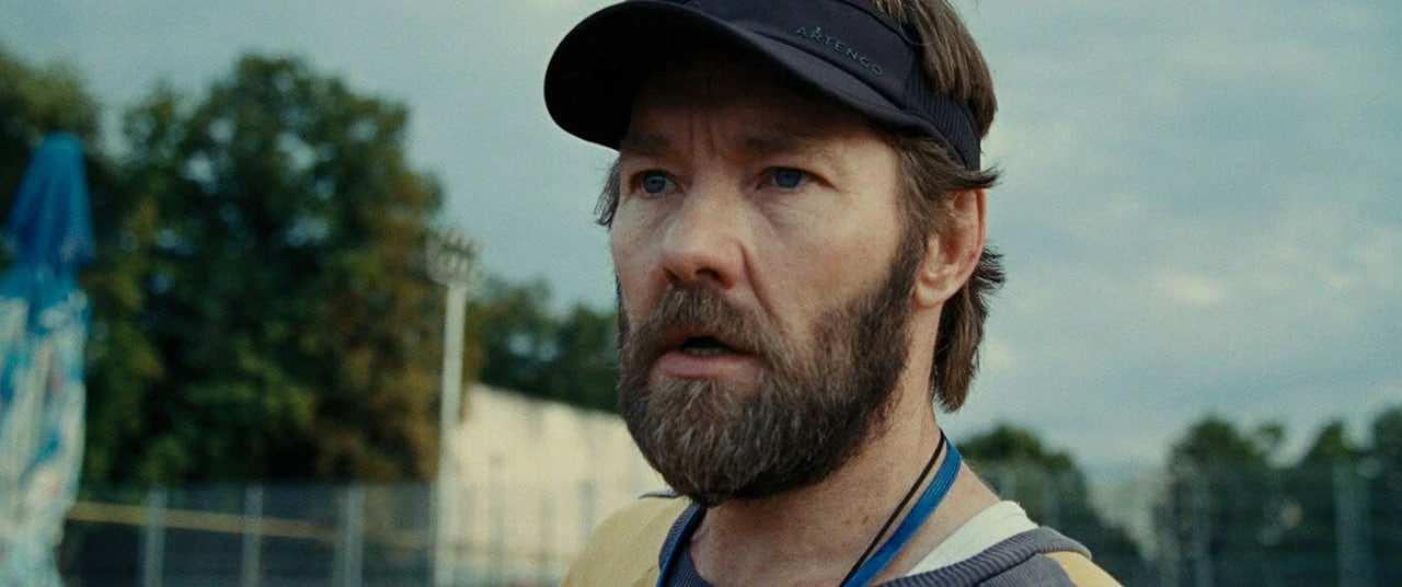 Идея фильма родилась у Чарли Полинджера во время ковида, когда он оказался в изоляции в родительском доме и стал копаться в своих старых вещах и фотографиях