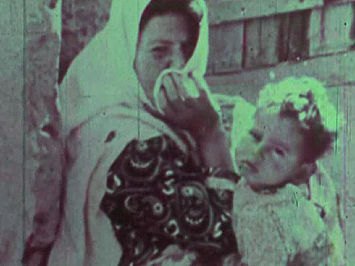 В фильме «Сцены из оккупации Газы» использовалось 6 минут материала, отснятого французской телегруппой — но европейцев сопровождали солдаты-оккупанты, поэтому их поведение было менее жестоким или более внимательным, и в связи с этим некоторые считают эти кадры сионистской  пропагандой