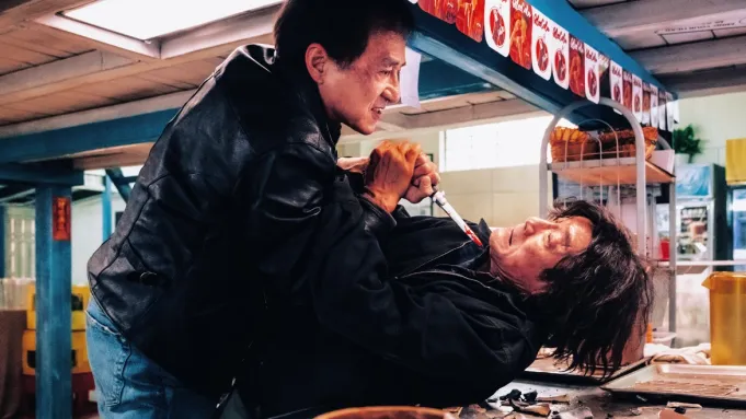 Одним из требований к кандидатам на роль злодеев в фильме был опыт занятий боевыми искусствами — только Тони Люн Ка-фай стал исключением