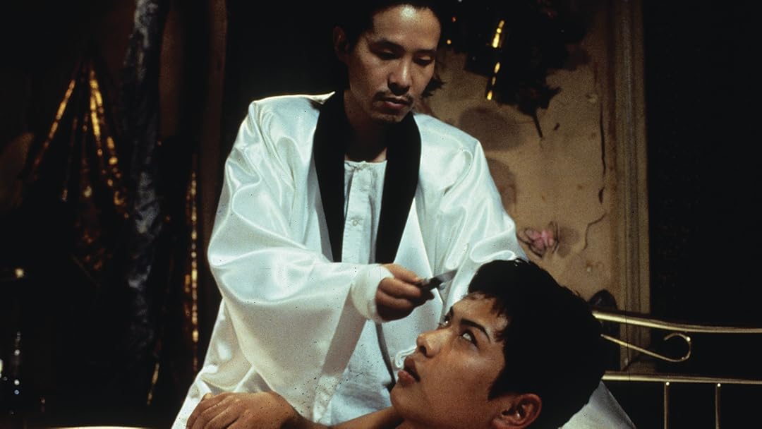 «Тайный мир Синдзюку» стал 13-й режиссёрской работой Миике — и первой, снятой с расчётом на кинотеатральный прокат