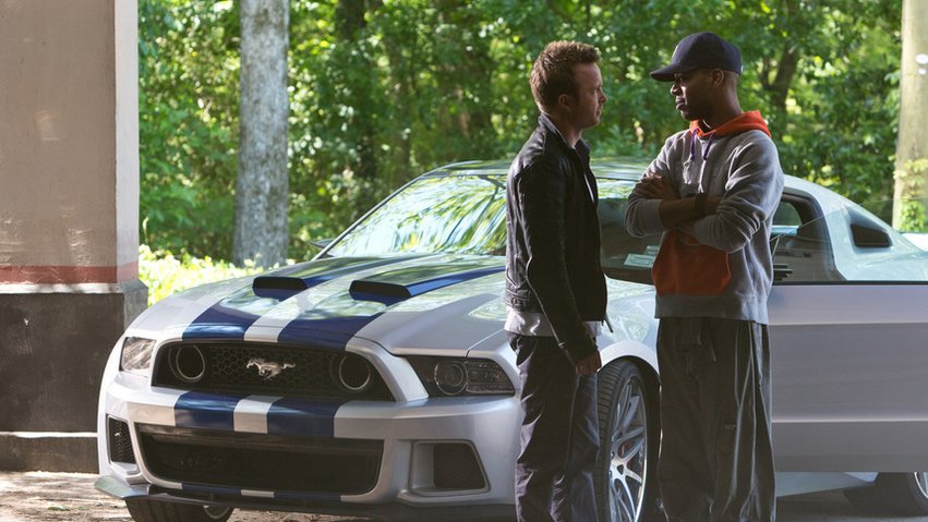 Название франшизы «Need For Speed» (включая видеоигры) происходит от знаменитой фразы из фильма «Лучший стрелок» (1986): «Я чувствую жажду. Жажду... скорости!» Кодовое имя пилота «Мэверик» — еще одна отсылка к боевику с Томом Крузом