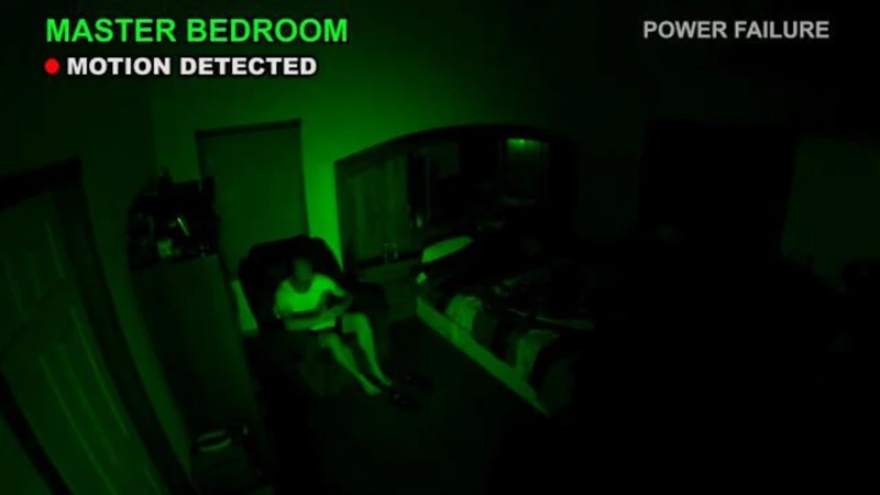 Дом Найджела Баха в фильме — это его настоящий дом. Бах сам выполнял трюки в картине и все диалоги придумал на месте