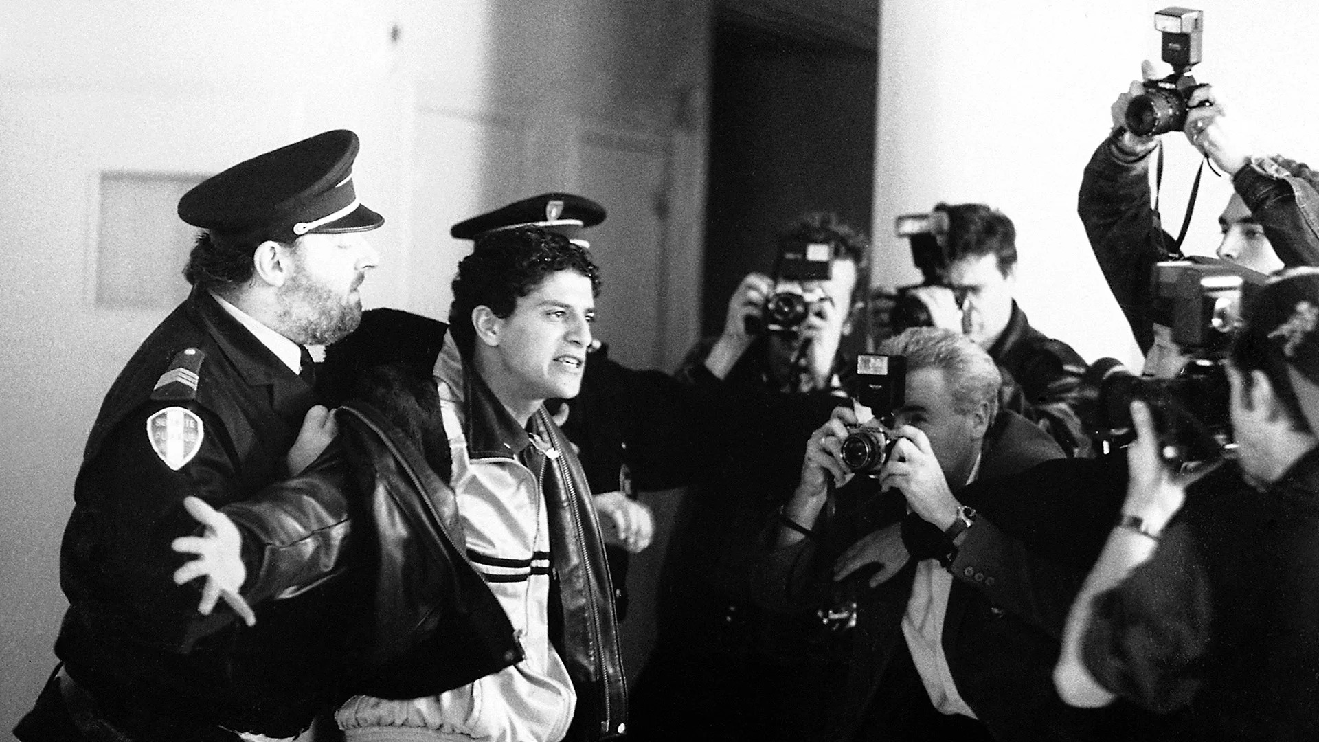 В октябре 1995 года президент Франции Жак Ширак и его кабинет посмотрели фильм «Ненависть» на специально организованном показе