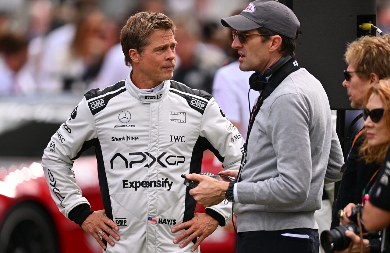 Брэд Питт и Джозеф Косински на съёмках «F1» / Источник: Legion-Media