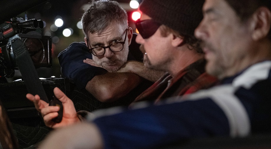 Пол Томас Андерсон, Леонардо ДиКаприо и Бенисио Дель Торо на съёмках «Битвы за битвой» / Источник: Legion-Media