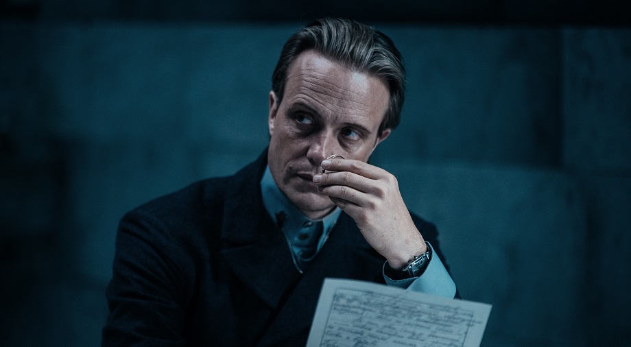 Аугуст Диль в роли Воланда в «Мастере и Маргарите» Михаила Локшина