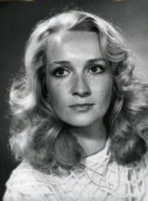 Мара Звайгзне