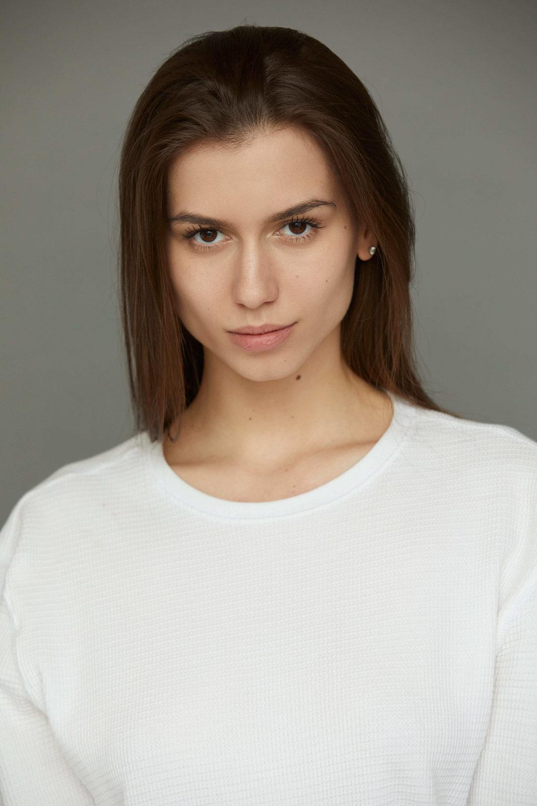 Полина Ларина (II)
