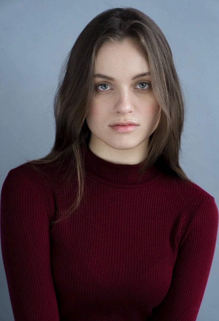 Карина Нелюбова
