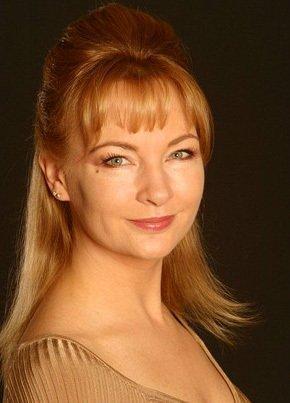 Myrna Vallance