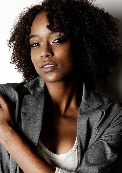 Annaliese Dayes