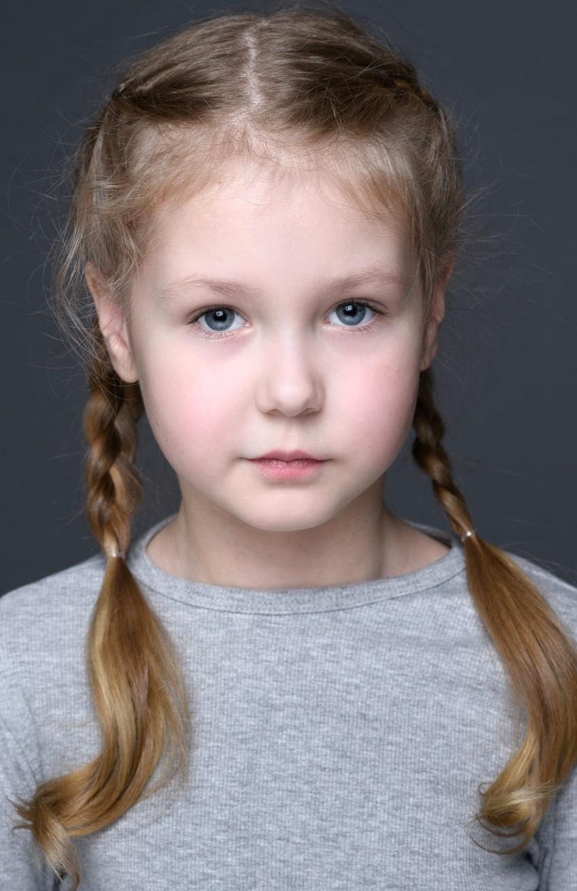 Ника Волкова