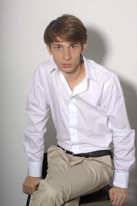 Евгений Зверев