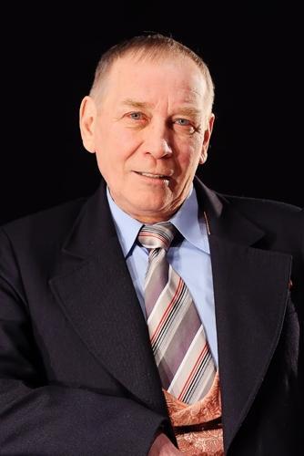 Николай Емельянов