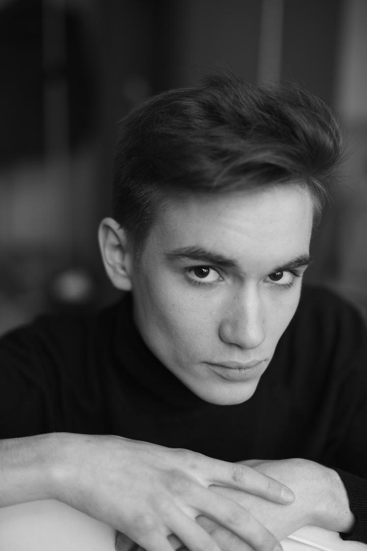 Даниил Колотов