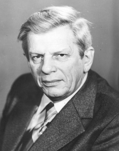 Сергей Тихонов