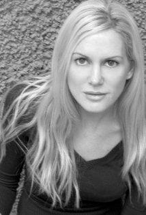 Anouk Ogueta