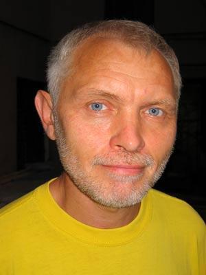 Олег Петров