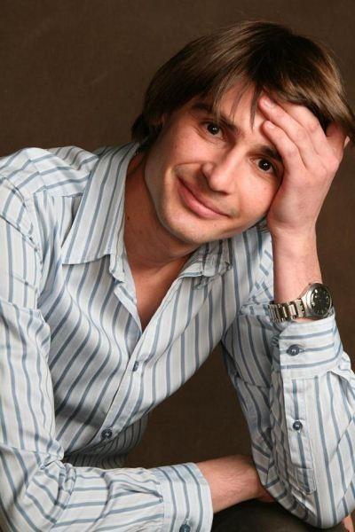 Александр Ашарин