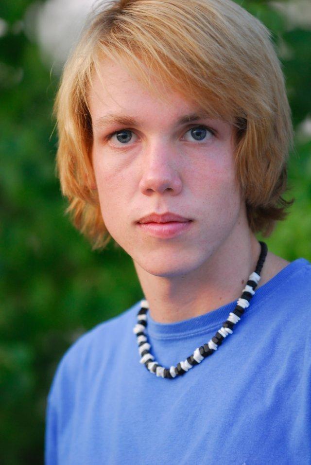Alec Van Beustring