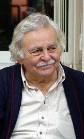 Искандер Хамраев