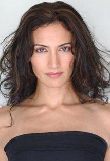 Gina Valona