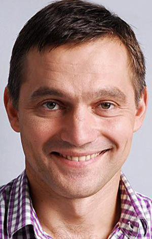 Роман Семисал