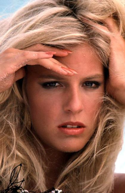 Dona Speir