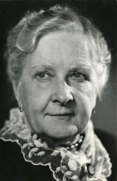 Елена Шатрова