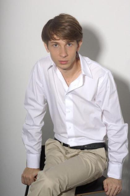 Евгений Зверев