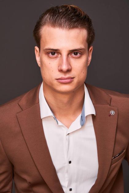 Андрей Нестеренко