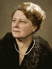 Алла Тарасова