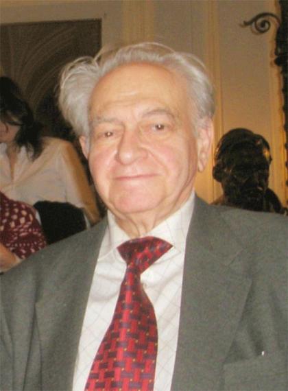 Александр Мнацаканян