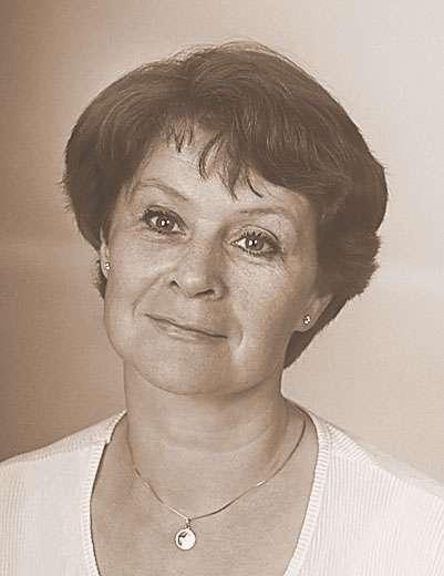 Анна Жарова