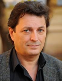 Валерий Новиков