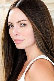 Емелина Адамс