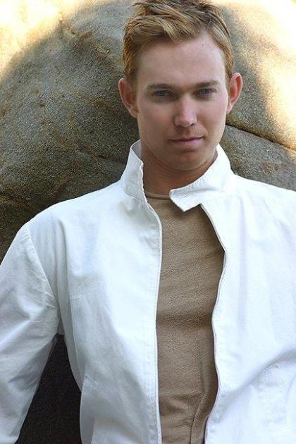 Dax Holt