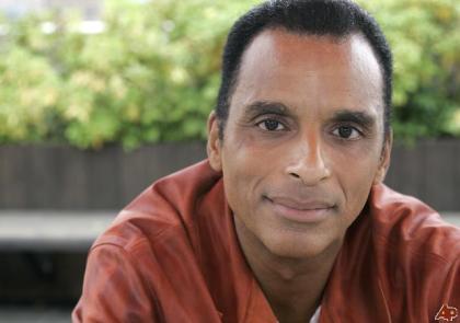 Jon Secada