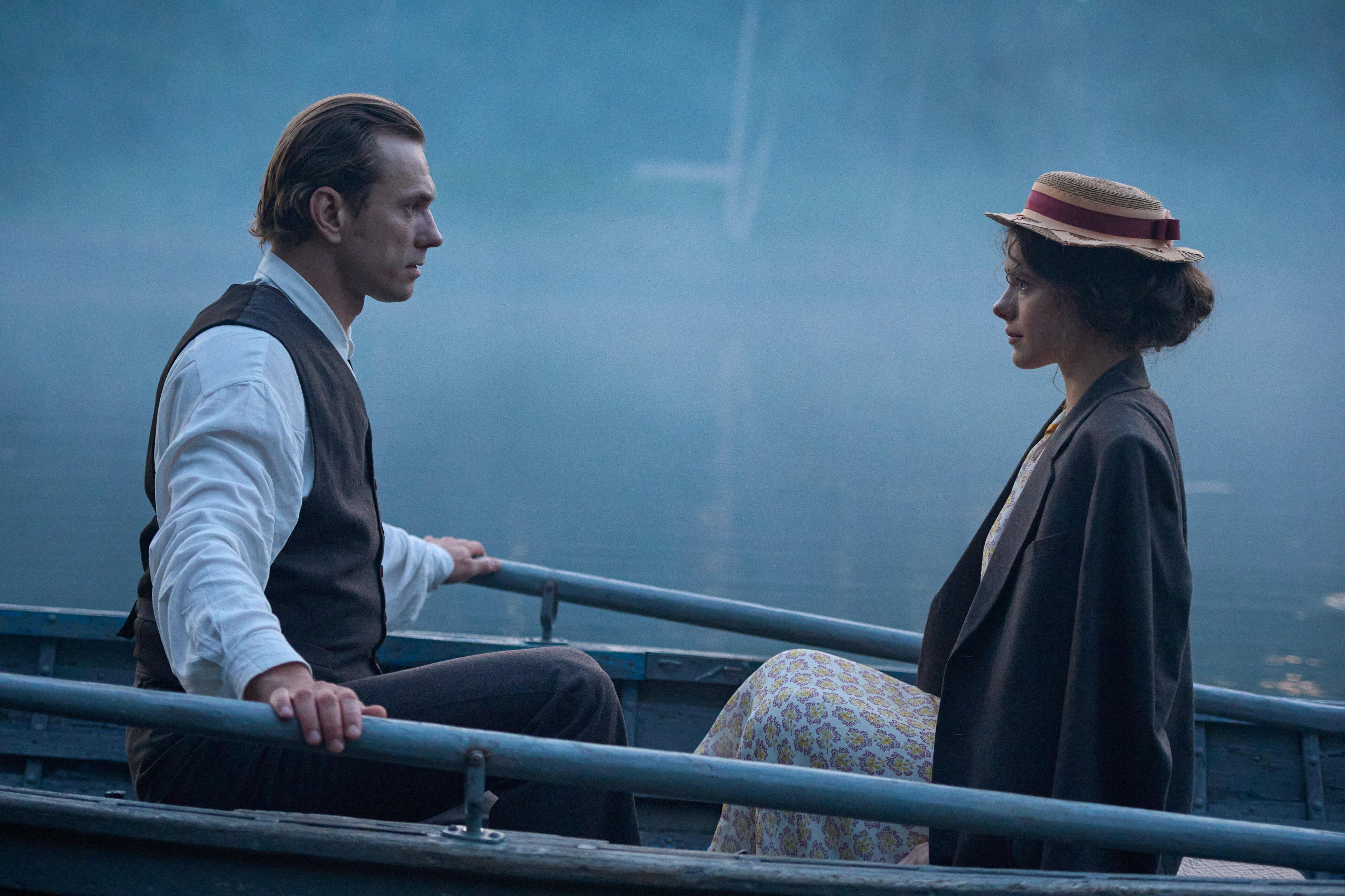 Константин Хабенский, питерский рейв и антиреклама заморозки в «Авиаторе»